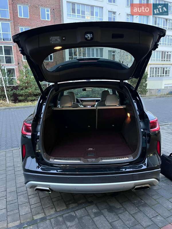 Внедорожник / Кроссовер Infiniti QX50 2019 в Хмельницком