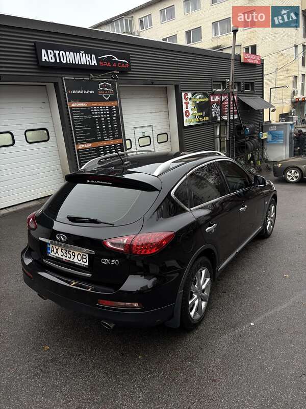 Позашляховик / Кросовер Infiniti QX50 2017 в Харкові