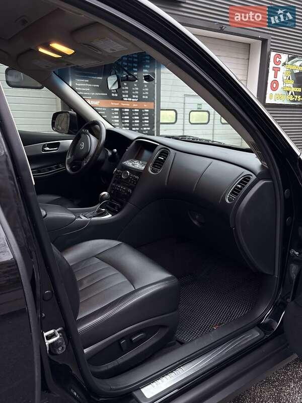 Позашляховик / Кросовер Infiniti QX50 2017 в Харкові