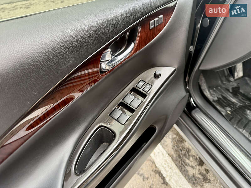 Позашляховик / Кросовер Infiniti QX50 2017 в Умані