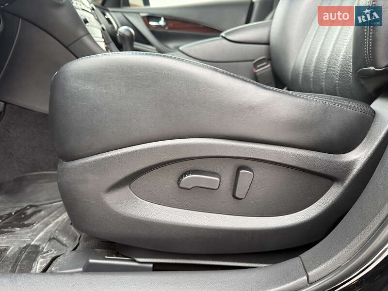 Позашляховик / Кросовер Infiniti QX50 2017 в Умані