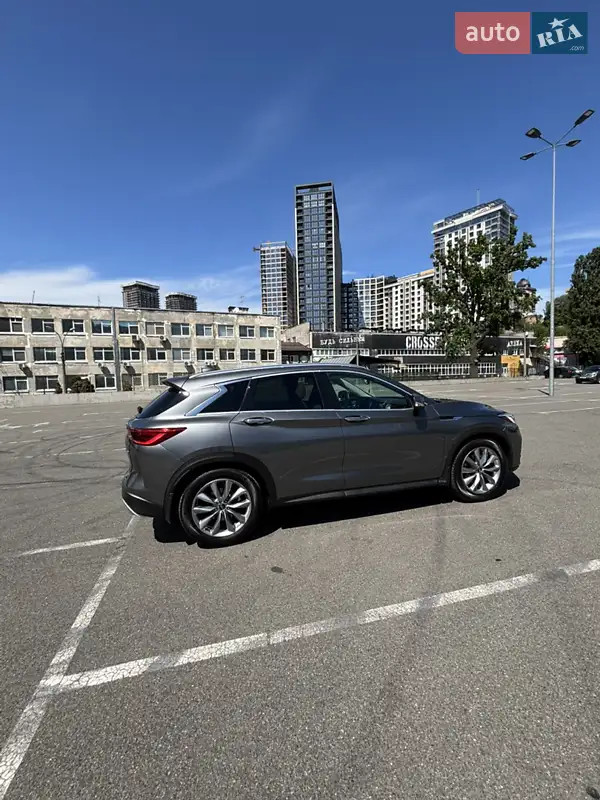 Infiniti QX50 2019 VIN 3PCAJ5M18KF132655 фото оголошення 8 з 54