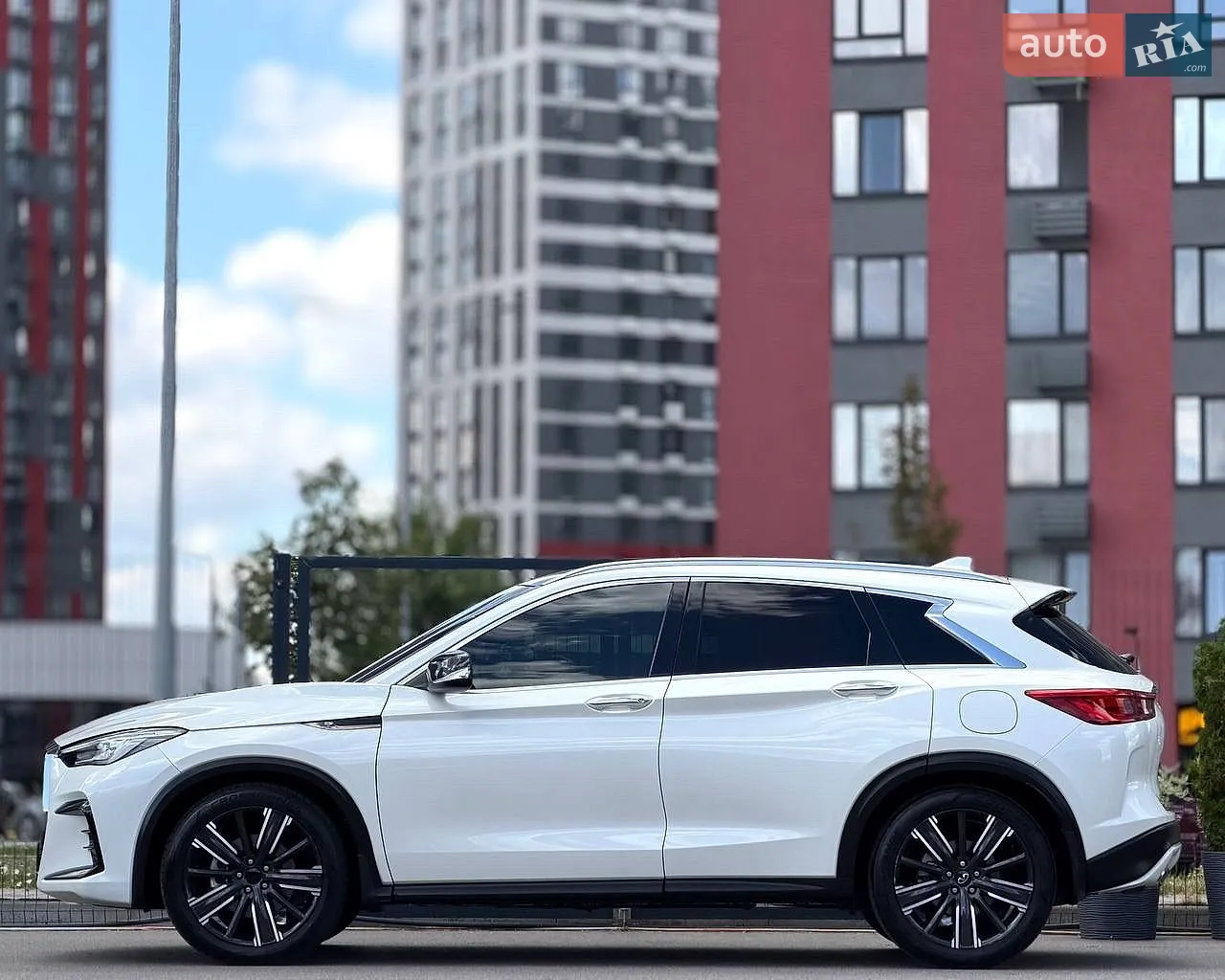 2021 Infiniti QX50 - мініатюра 11