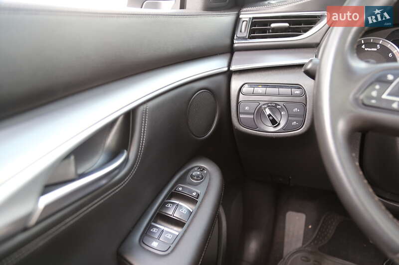 Внедорожник / Кроссовер Infiniti QX55 2021 в Киеве