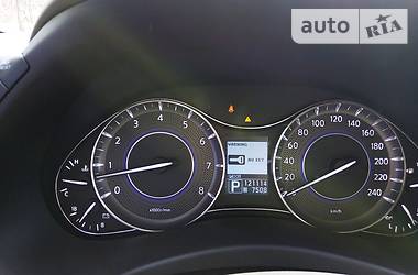 Позашляховик / Кросовер Infiniti QX56 2011 в 
