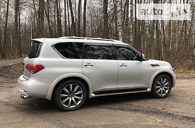 Позашляховик / Кросовер Infiniti QX56 2010 в Києві