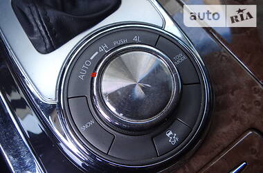 Позашляховик / Кросовер Infiniti QX56 2012 в 