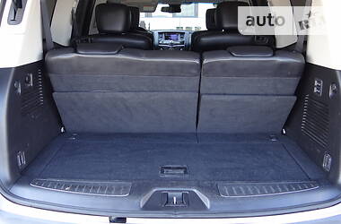 Позашляховик / Кросовер Infiniti QX56 2012 в 