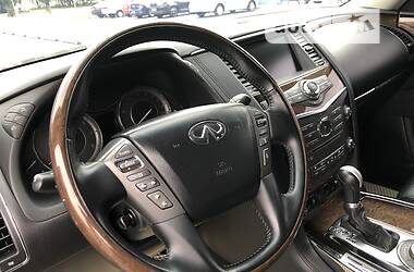 Внедорожник / Кроссовер Infiniti QX56 2010 в Киеве