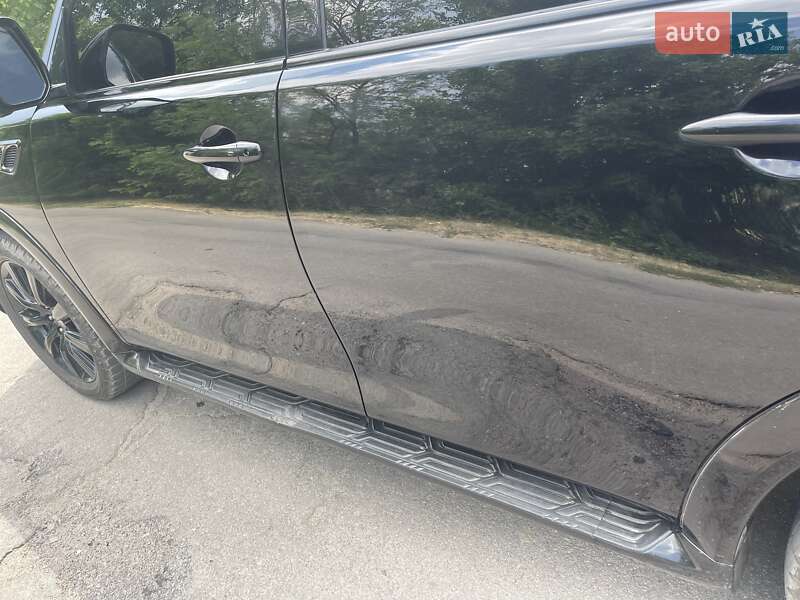 Внедорожник / Кроссовер Infiniti QX56 2011 в Запорожье
