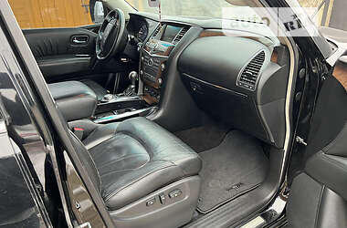 Внедорожник / Кроссовер Infiniti QX56 2011 в Стрые