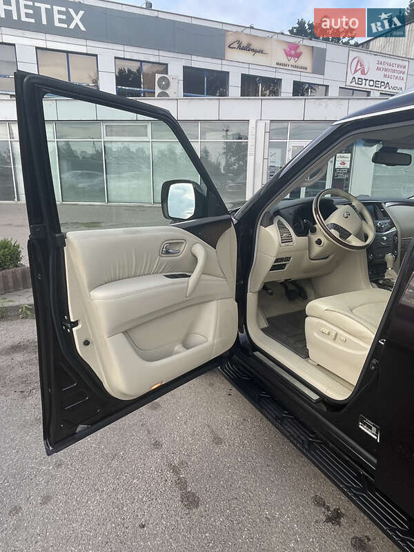 Внедорожник / Кроссовер Infiniti QX56 2011 в Виннице