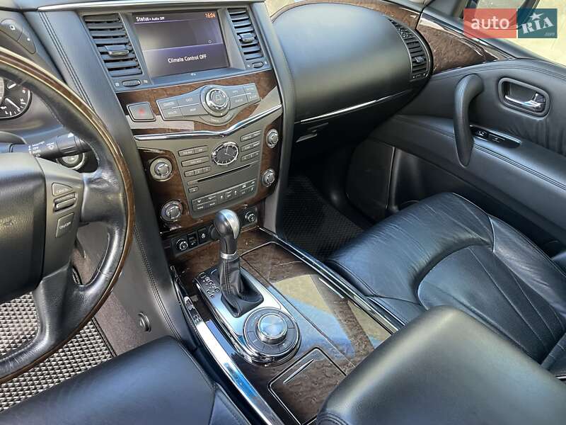 Внедорожник / Кроссовер Infiniti QX56 2010 в Львове