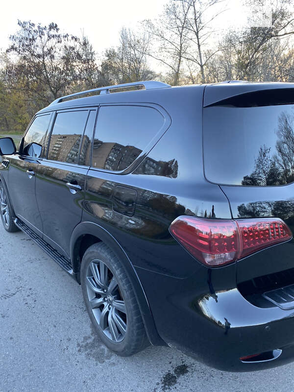 Внедорожник / Кроссовер Infiniti QX56 2011 в Запорожье