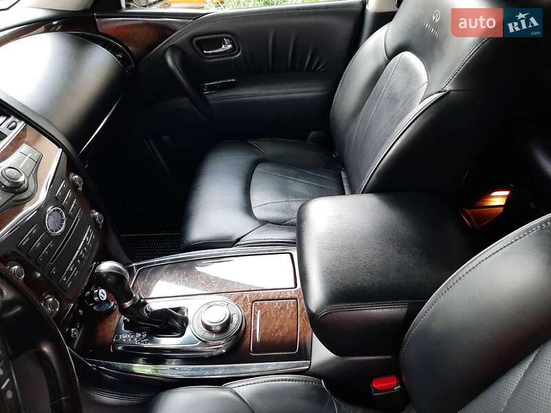 Внедорожник / Кроссовер Infiniti QX56 2011 в Черновцах