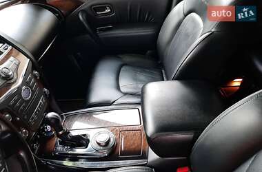Внедорожник / Кроссовер Infiniti QX56 2011 в 