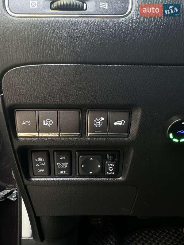 Внедорожник / Кроссовер Infiniti QX56 2010 в Чернигове