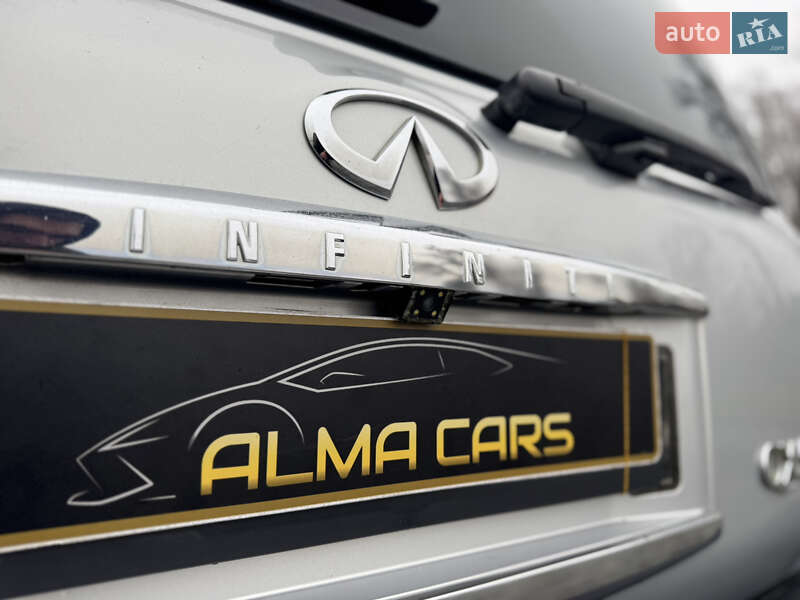 Позашляховик / Кросовер Infiniti QX56 2005 в Києві