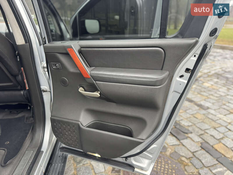 Позашляховик / Кросовер Infiniti QX56 2005 в Києві