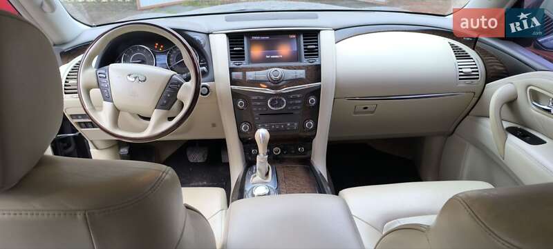 Внедорожник / Кроссовер Infiniti QX56 2011 в Тернополе