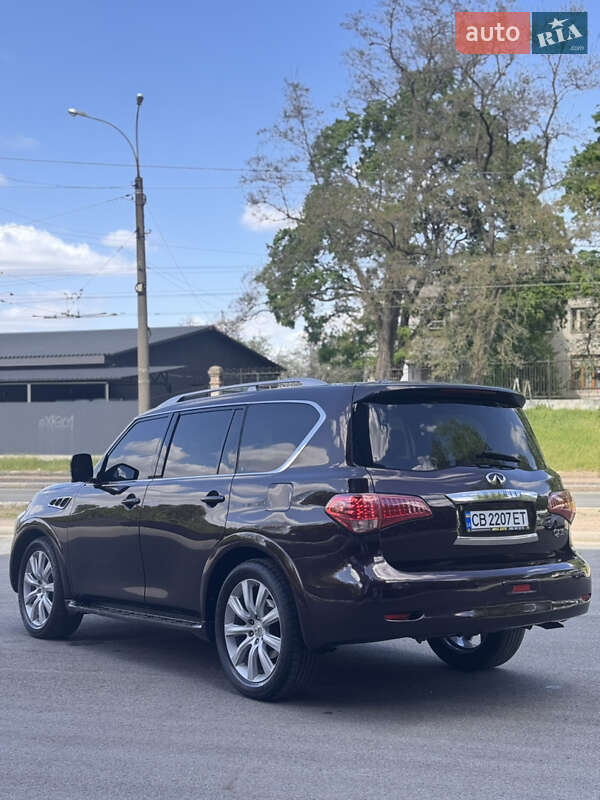 Внедорожник / Кроссовер Infiniti QX56 2010 в Чернигове