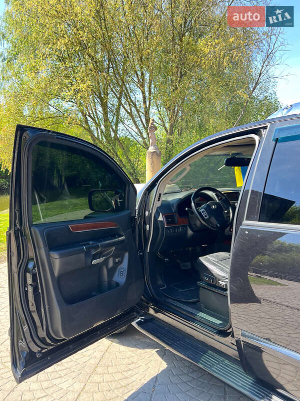 Внедорожник / Кроссовер Infiniti QX56 2007 в Луцке