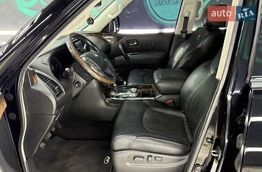 Внедорожник / Кроссовер Infiniti QX56 2010 в 