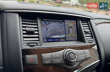 Внедорожник / Кроссовер Infiniti QX56 2011 в 