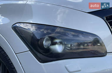 Внедорожник / Кроссовер Infiniti QX56 2011 в 