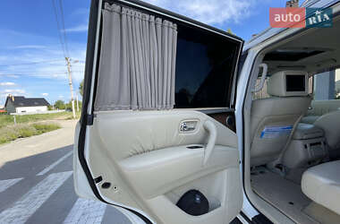 Внедорожник / Кроссовер Infiniti QX56 2011 в 