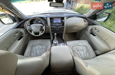 Внедорожник / Кроссовер Infiniti QX56 2011 в 
