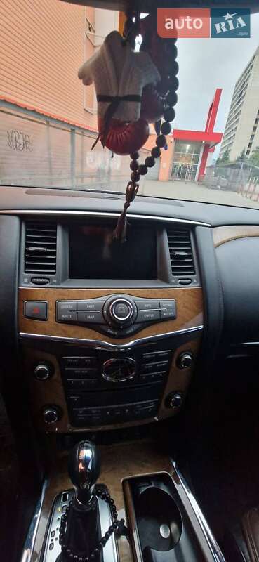 Внедорожник / Кроссовер Infiniti QX56 2013 в Киеве