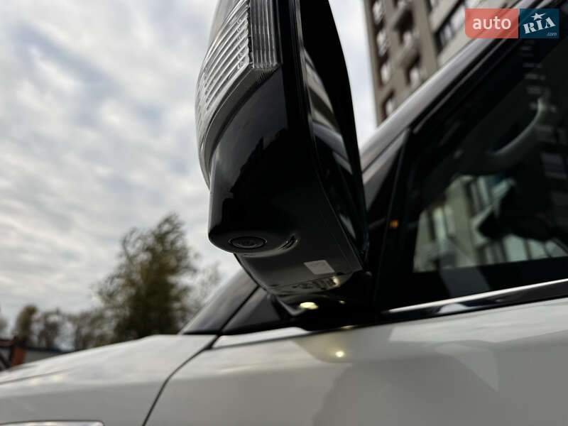 Внедорожник / Кроссовер Infiniti QX56 2011 в Киеве фото 15 Внедорожник / Кроссовер Infiniti QX56 2011 в Киеве