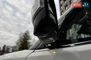 Внедорожник / Кроссовер Infiniti QX56 2011 в 