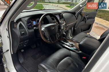 Внедорожник / Кроссовер Infiniti QX56 2011 в 