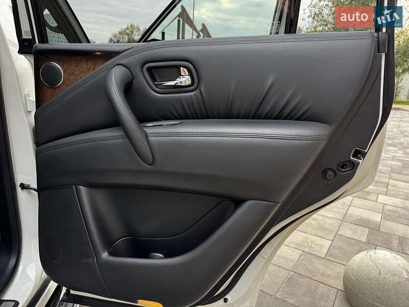 Внедорожник / Кроссовер Infiniti QX56 2011 в Киеве фото 27 Внедорожник / Кроссовер Infiniti QX56 2011 в Киеве