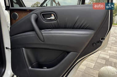 Внедорожник / Кроссовер Infiniti QX56 2011 в 