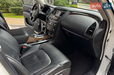Внедорожник / Кроссовер Infiniti QX56 2011 в 