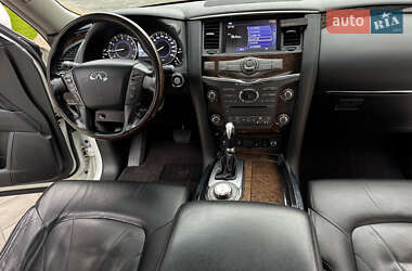 Внедорожник / Кроссовер Infiniti QX56 2011 в 
