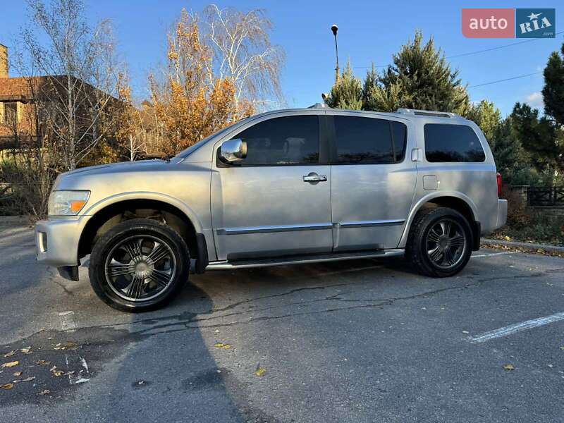 Внедорожник / Кроссовер Infiniti QX56 2004 в Харькове