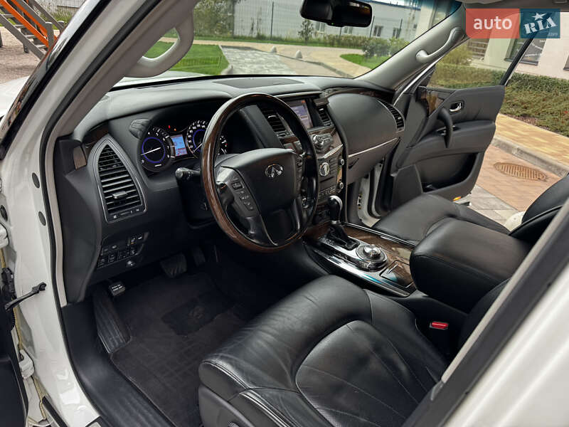 Внедорожник / Кроссовер Infiniti QX56 2011 в Киеве