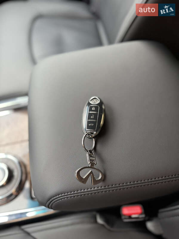 Внедорожник / Кроссовер Infiniti QX56 2011 в Виннице фото 19 Внедорожник / Кроссовер Infiniti QX56 2011 в Виннице