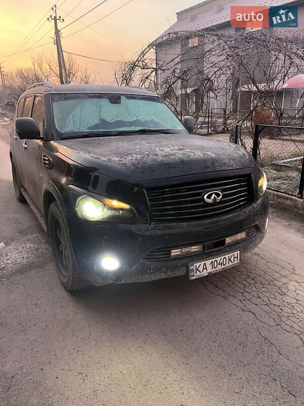 Infiniti QX56 2010