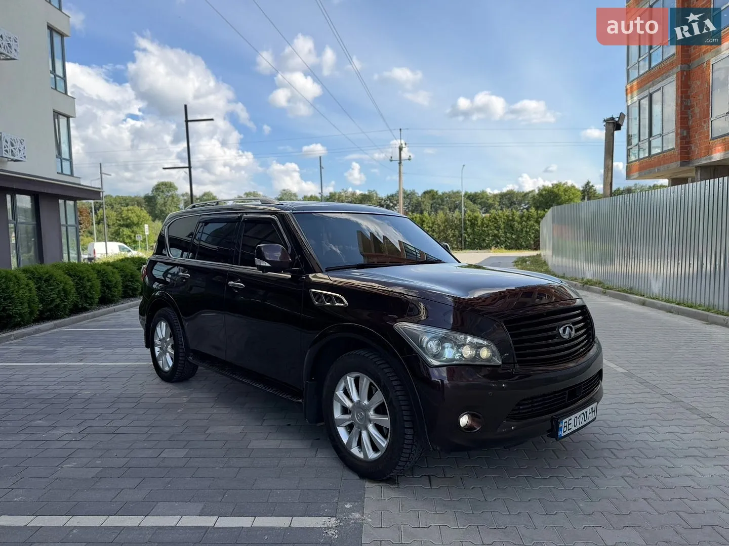 2010 Infiniti QX56 - мініатюра 20