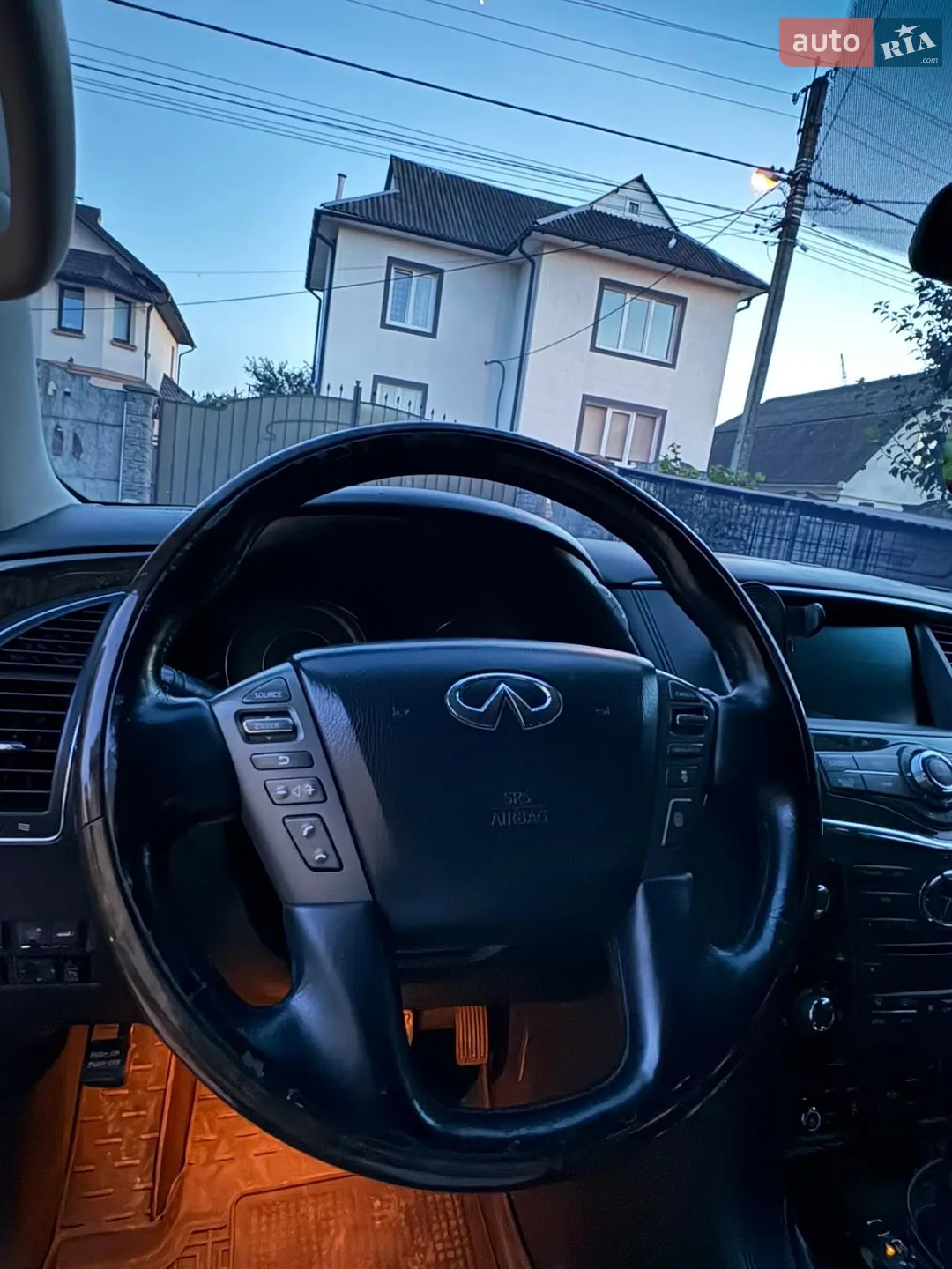 2010 Infiniti QX56 - мініатюра 6