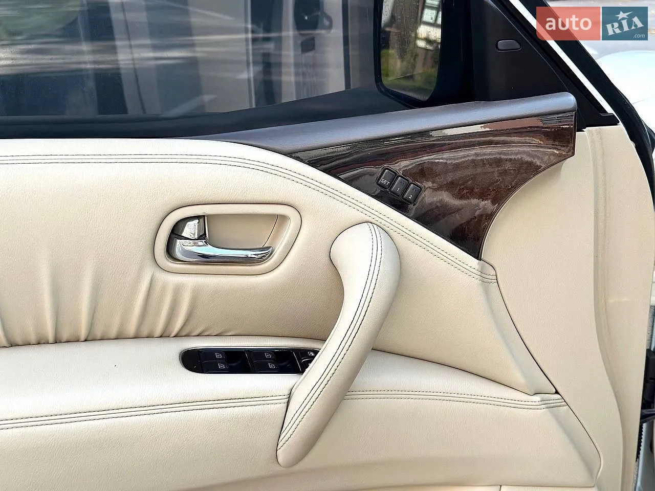 2011 Infiniti QX56 - мініатюра 22