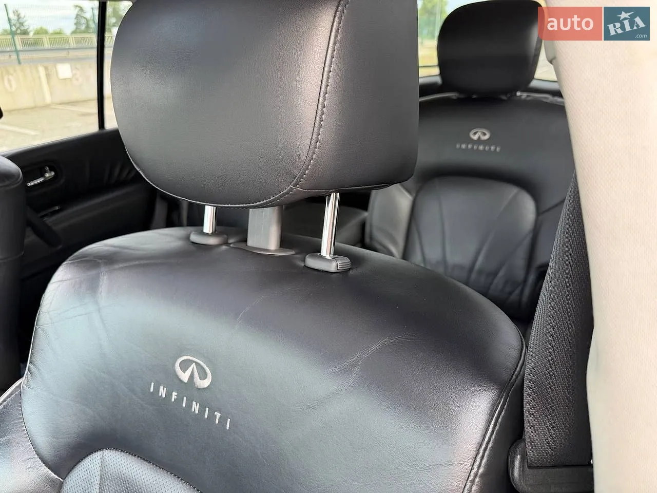 2010 Infiniti QX56 - мініатюра 11