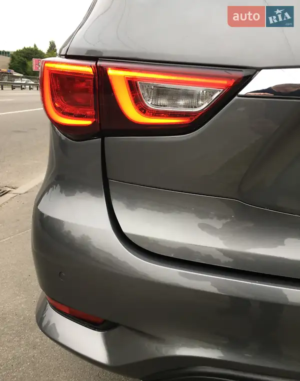 Позашляховик / Кросовер Infiniti QX60 2018 в 