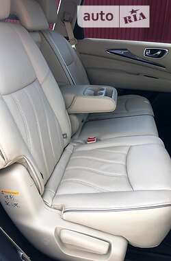 Внедорожник / Кроссовер Infiniti QX60 2016 в 