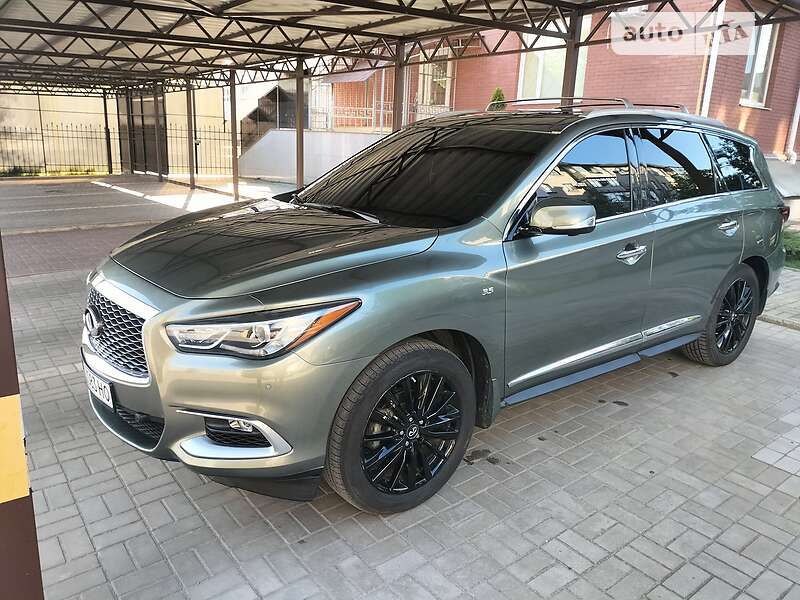 Внедорожник / Кроссовер Infiniti QX60 2016 в Кременчуге